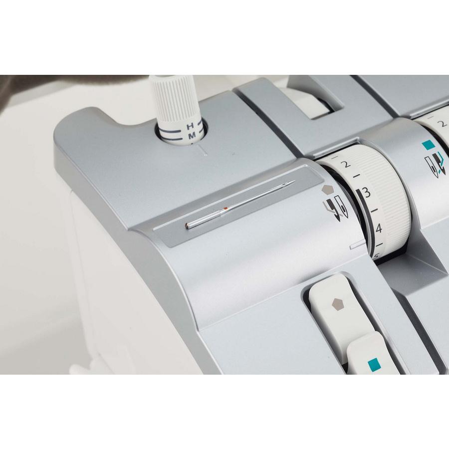 Juki MO - 2800 2 Needle, 2/3/4 Thread Overlock - Sewingmachinesplus.com