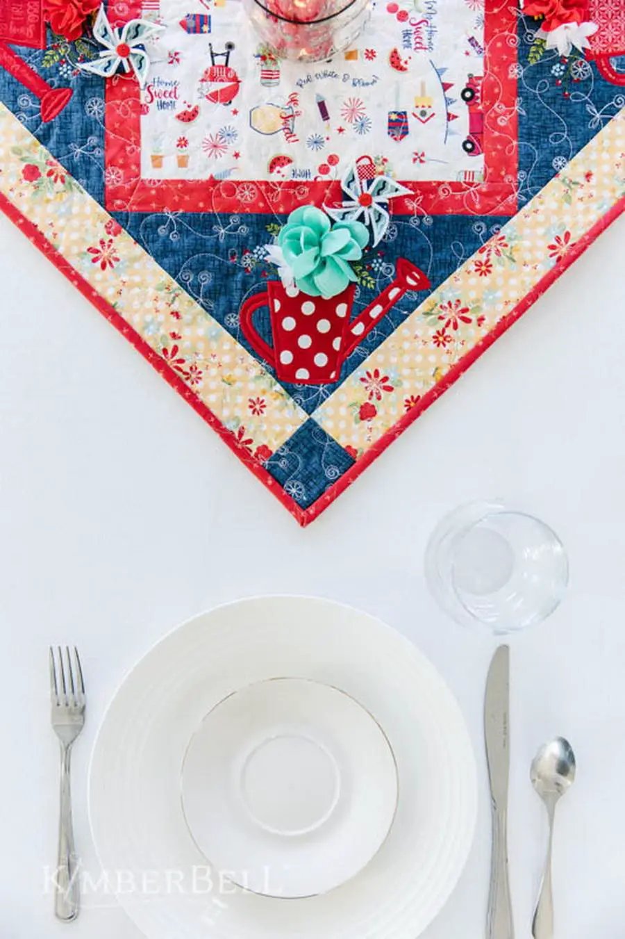 Kimberbell Red White and Bloom - Machine Embroidery CD (KD809) - Sewingmachinesplus.com