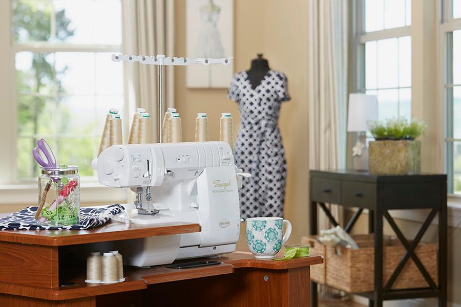 Baby Lock Triumph Serger Machine