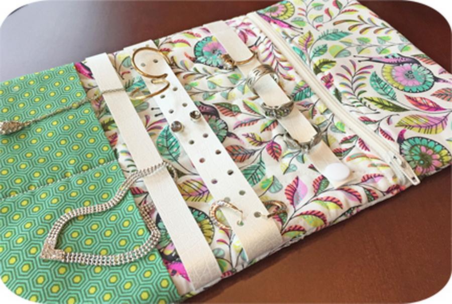 Embroidery Garden Jewelry Roll - Sewingmachinesplus.com