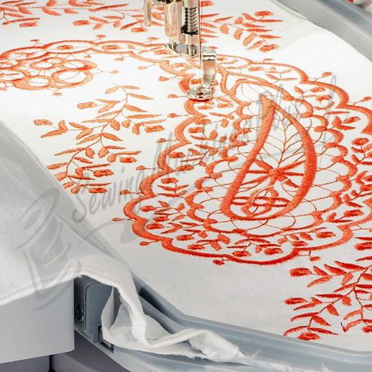 BERNINA 790E Machine & Embroidery Module (790E)