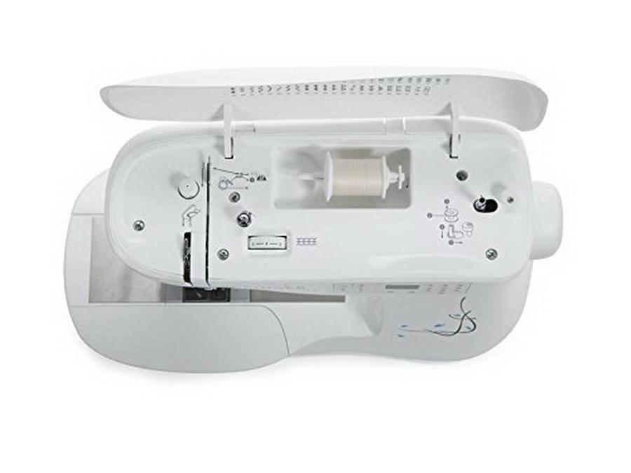 Singer C240 Featherweight Sewing Machine with Integrated Even Feed System