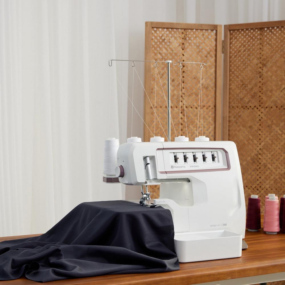 Husqvarna Viking Amber Air S500 Serger & Coverstitch Combo - Sewingmachinesplus.com