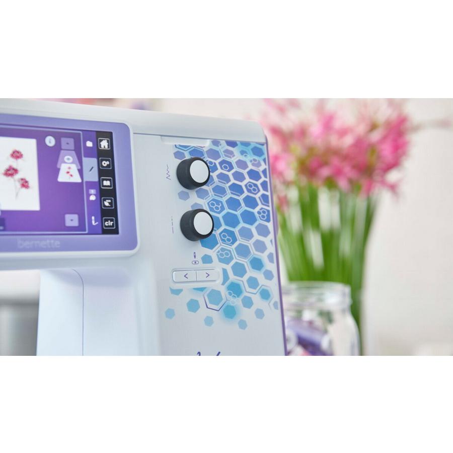 Bernette B79 Sewing and Embroidery Machine (Yaya Han Edition)