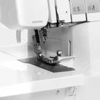 Bernina L 460 Serger Overlocker - Sewingmachinesplus.com
