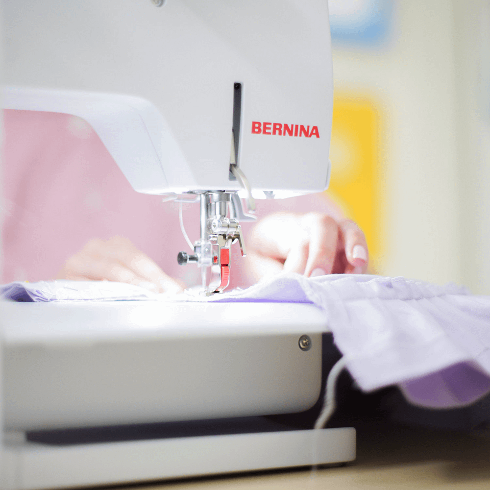 Bernina 335 Sewing Machine