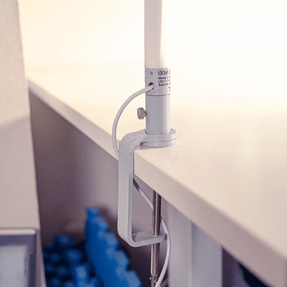 Daylight Omega 3.5 Lamp - U25500 - Sewingmachinesplus.com