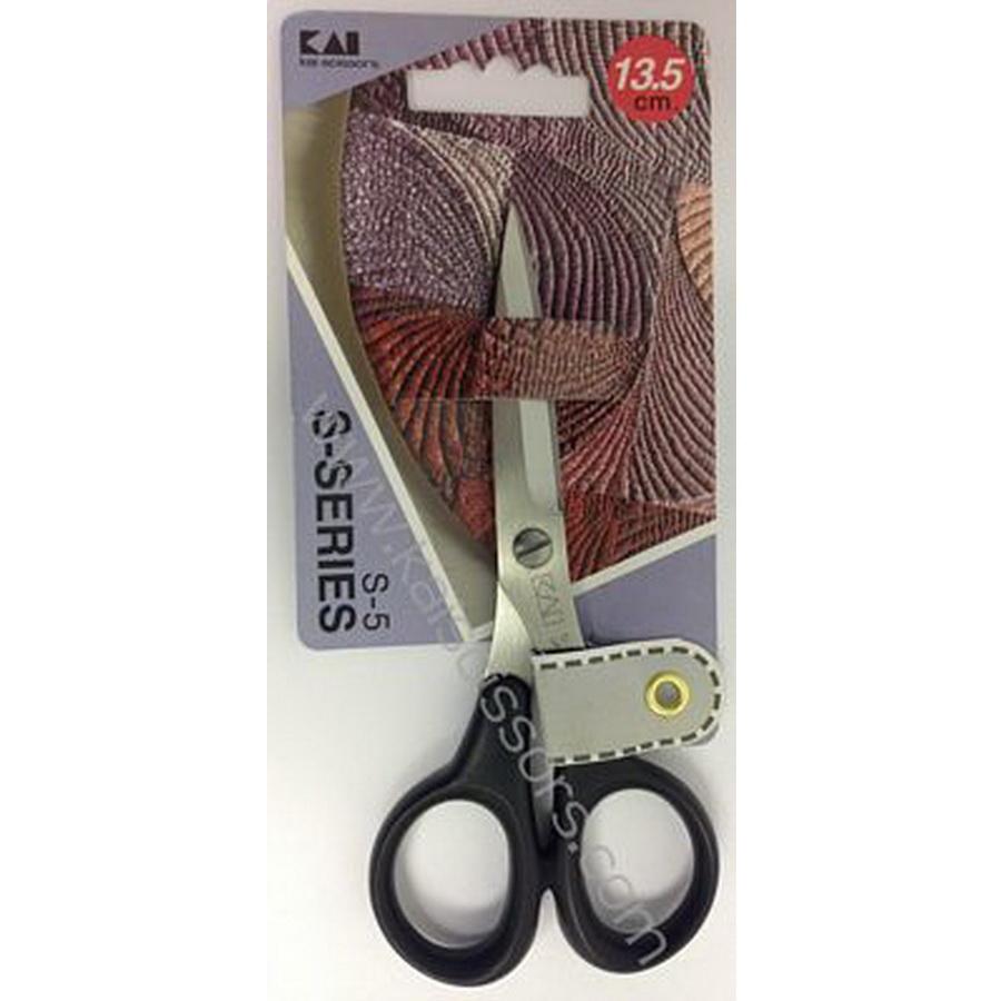 KAI 5 and 1/3 in Scissors - Sewingmachinesplus.com