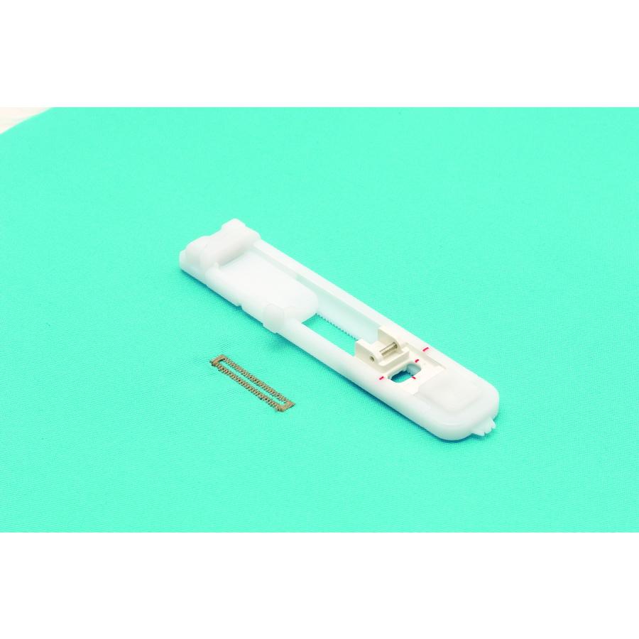 Baby Lock Buttonhole Foot Automatic Carded - 7mm Low Shank - Sewingmachinesplus.com