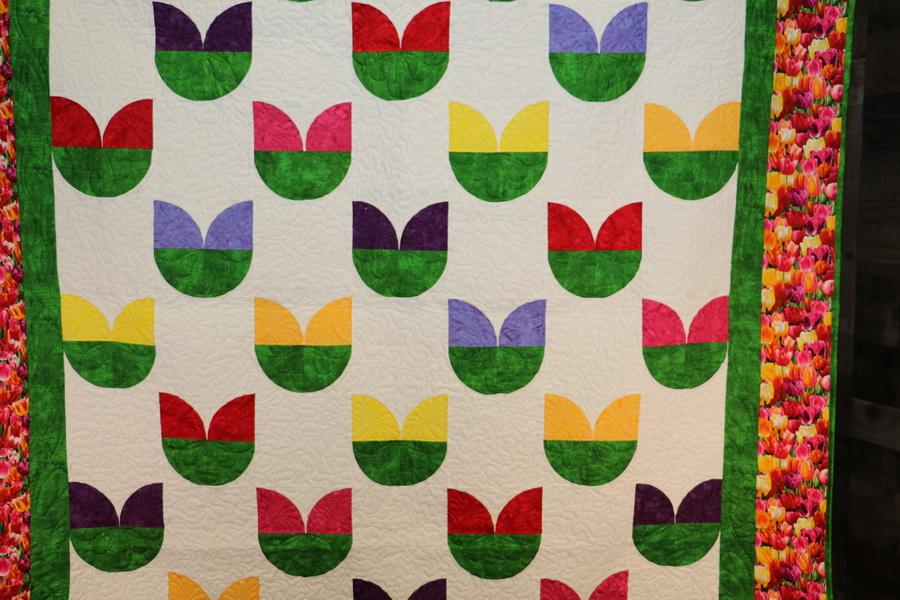 Ready to Sew Tulip Pre - cut Quilt Kit - Sewingmachinesplus.com