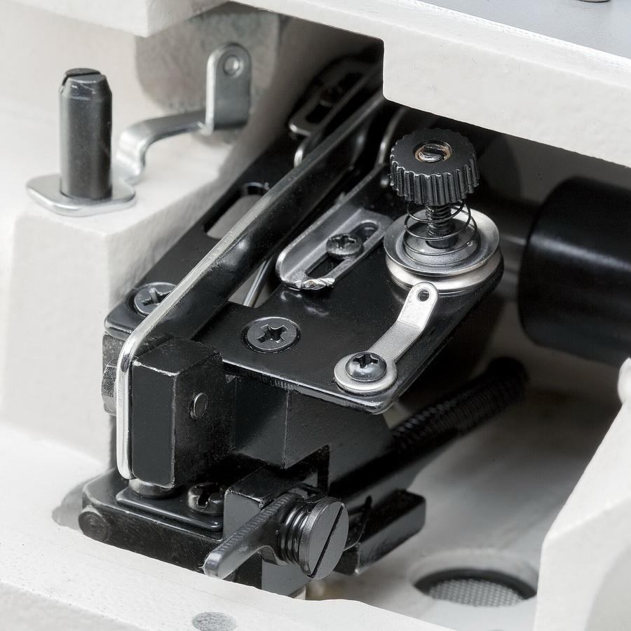 Reliable 2100IF Flat Bed Interlock Direct Drive Motor, Cover Stitch with Assembled Table and Uberlight 3100TL Light Lamp