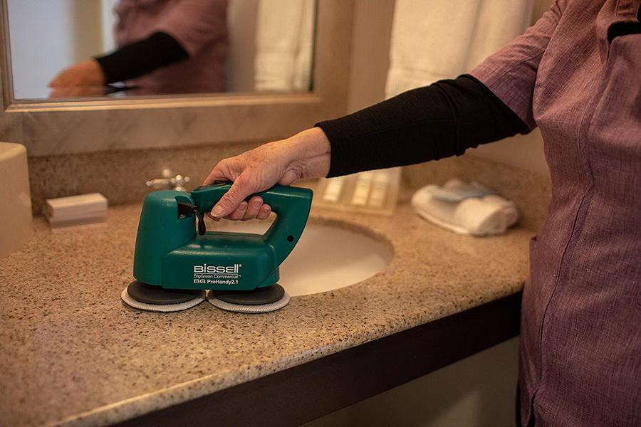 Bissell BGCC500 Dual Brush Scrubber and Polisher Hand Machine