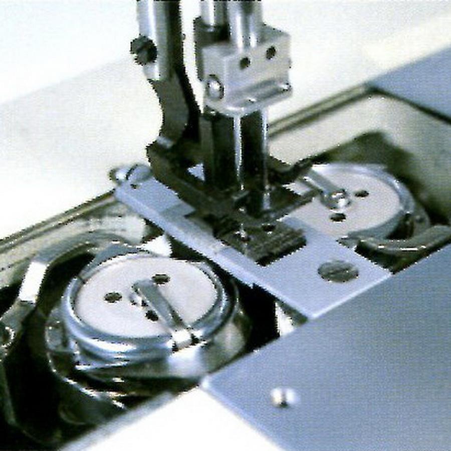 Highlead GC20698 Series Industrial Sewing Machines with Assembled Table and Servo Motor