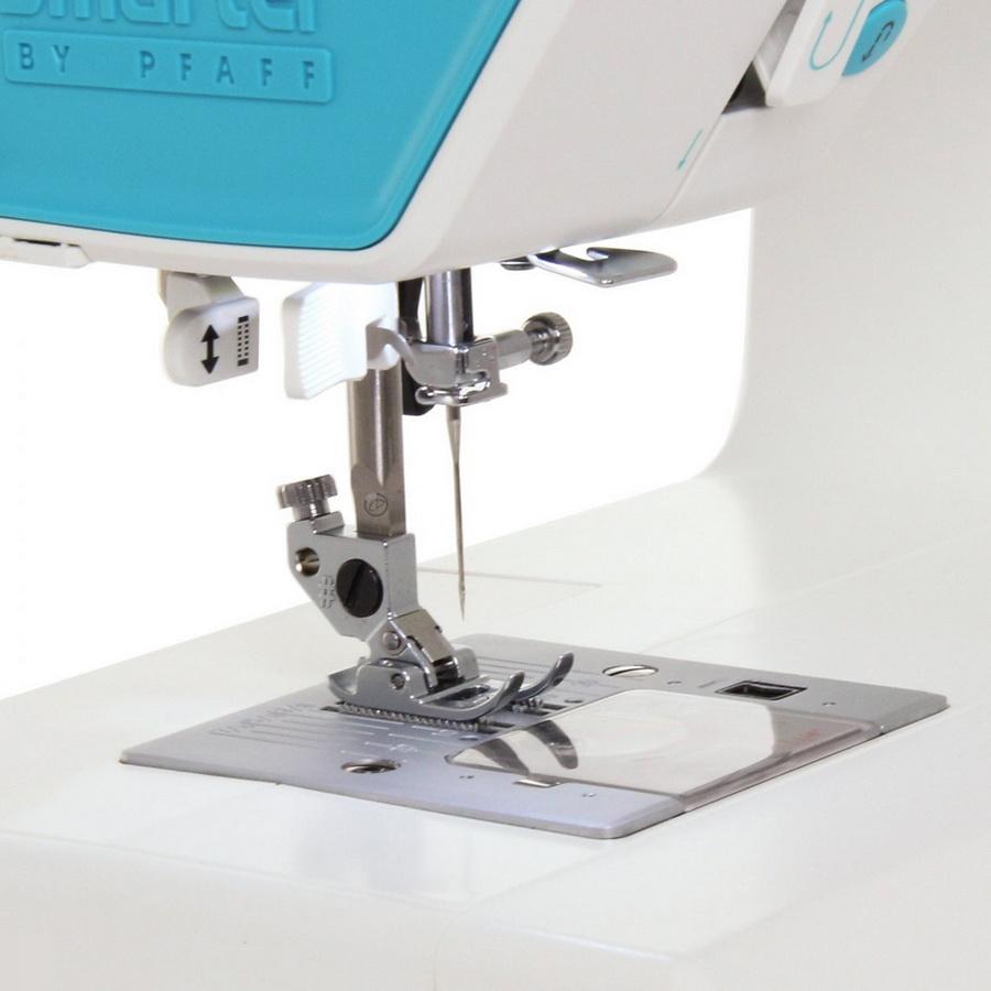 Pfaff Smarter 260C Sewing Machine