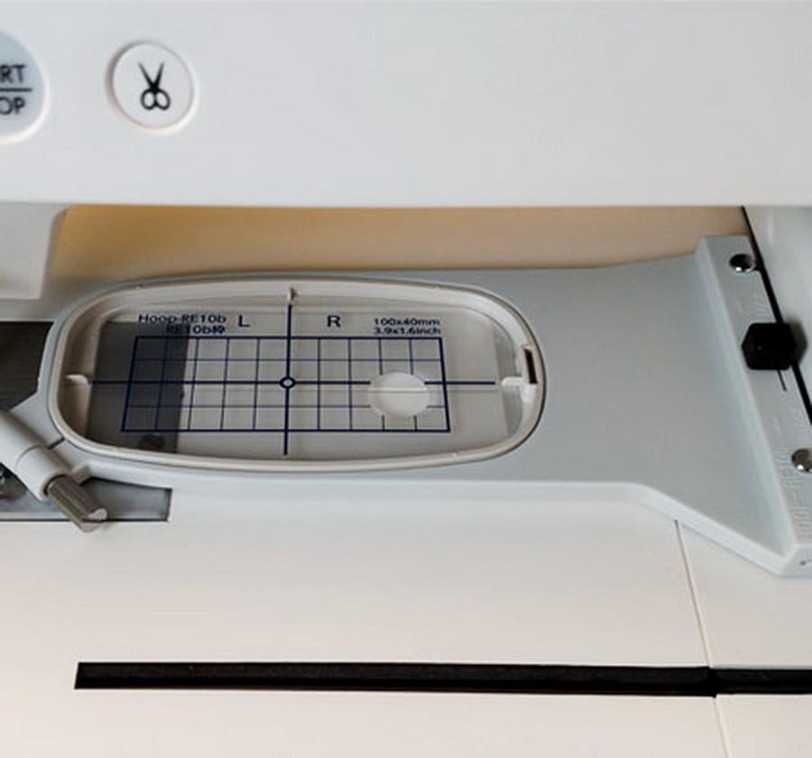 Janome Embroidery Hoop RE10b (1.5in x 5.5in or 100mm x 40mm)