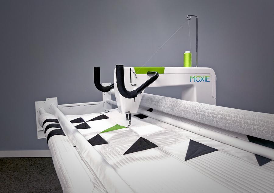 Handi Quilter Moxie 15 Inch Longarm Quilting Machine With 5ft Little Foot Frame or 8 Foot Loft Frame - Sewingmachinesplus.com