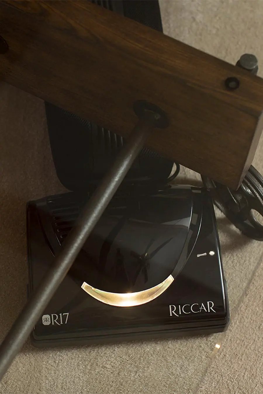 Riccar SupraLite R17 Premium - Sewingmachinesplus.com