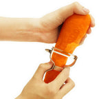 KAI Vegetable Peeler (DH3000) - Sewingmachinesplus.com