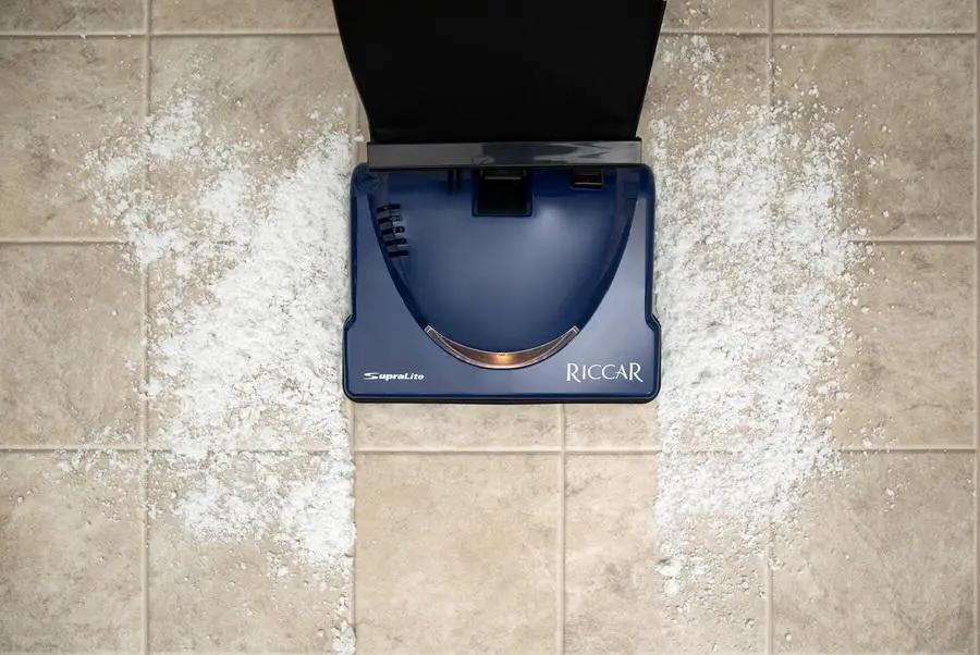Riccar SupraLite Entry Lightweight Upright Vacuum - Sewingmachinesplus.com