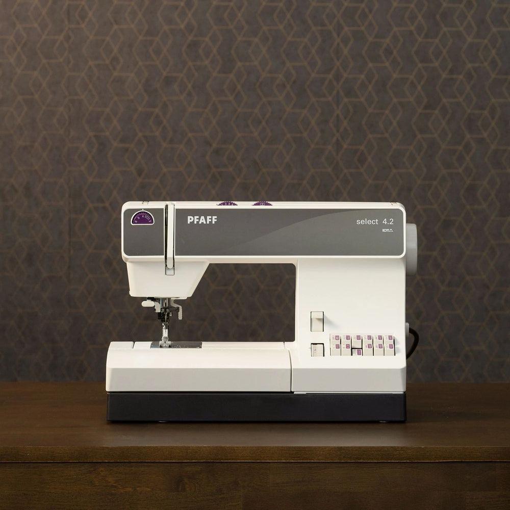 PFAFF Select 4.2 Sewing Machine - Sewingmachinesplus.com