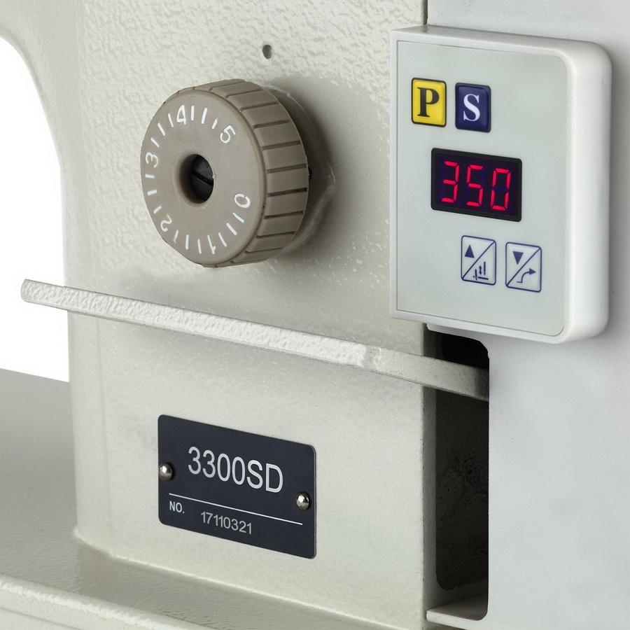 Reliable 3300SD Single Needle Sewing Machine w/ Direct Drive and Uberlight 3100TL Light Lamp