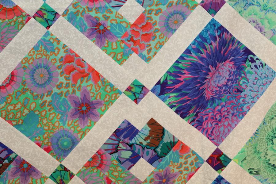 Ready to Sew Midnight In The Garden Pre - cut Quilt Kit - Sewingmachinesplus.com