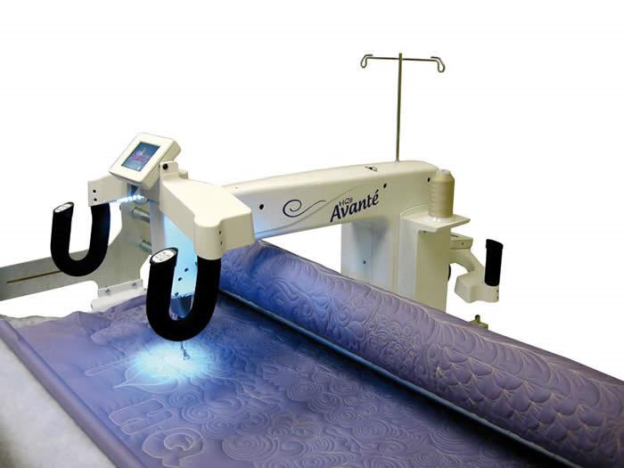 Handi Quilter HQ 18" Avante Quilting Machine & Adjustable Table - Sewingmachinesplus.com