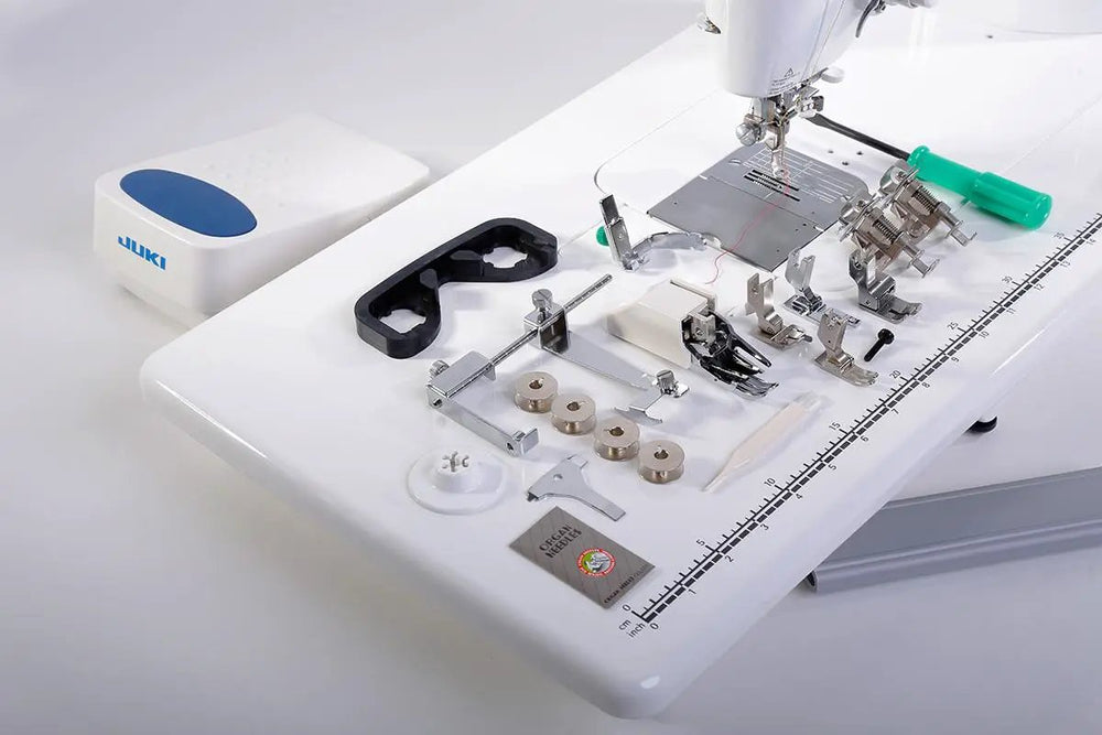 Juki TL - 2200QVP Mini Sewing Machine - Sewingmachinesplus.com