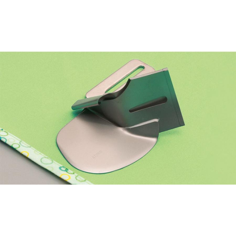 16 PC Foot Kit and Case - Baby Lock Accolade, Evolution or Evolve serger (BLS8FTKIT) - Sewingmachinesplus.com