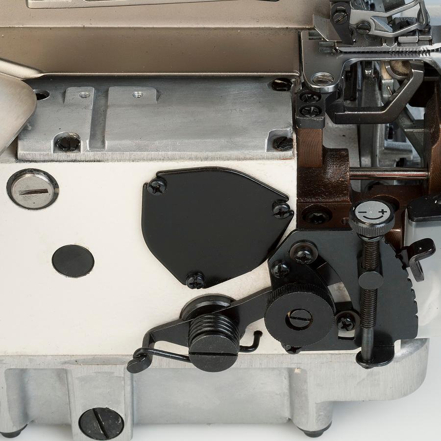 Reliable 5400SO 3/4 Thread Direct Drive Serger With Fully Assembled Table, Motor and Uberlight 3100TL Light Lamp