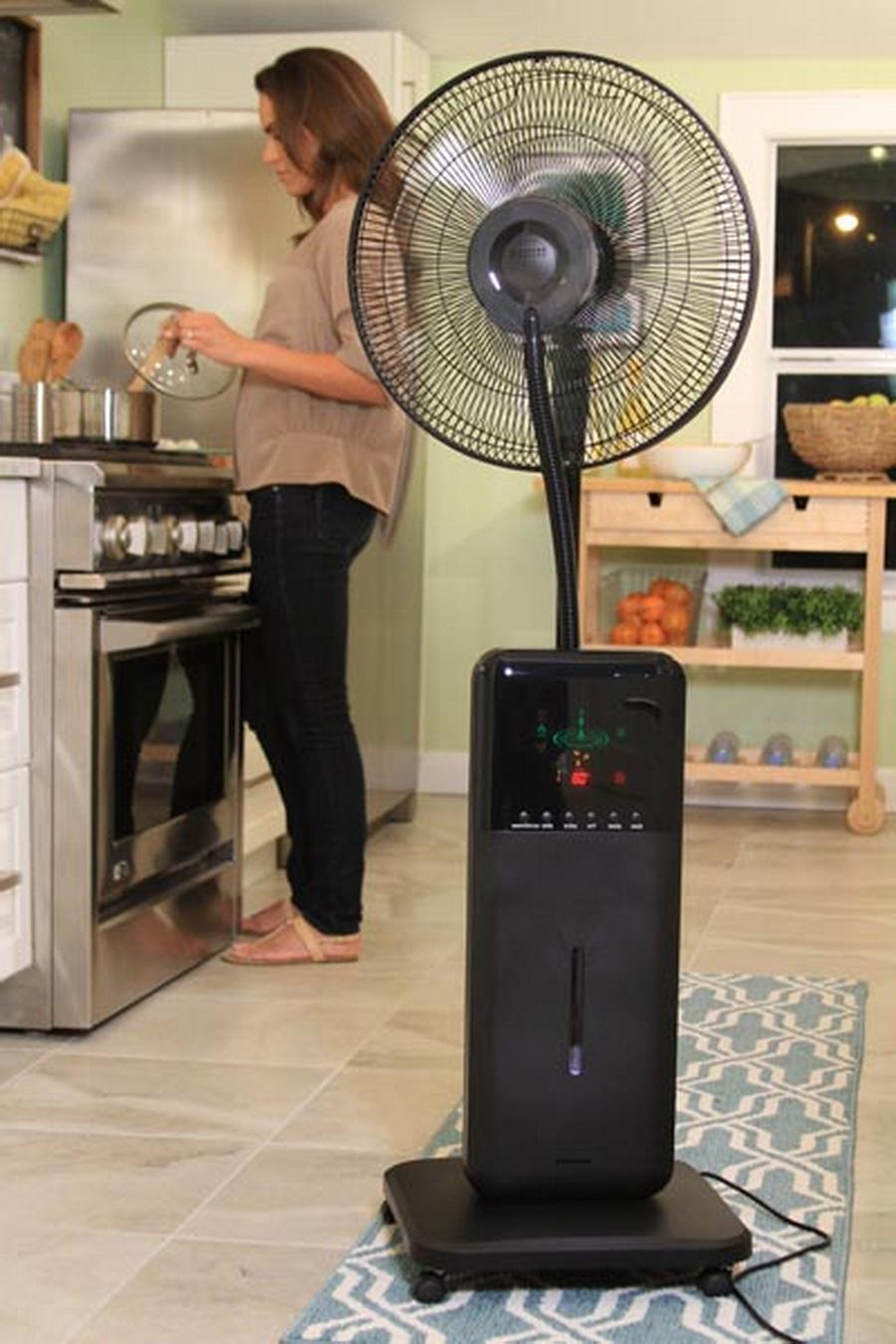 Sunheat Ultrasonic Misting Fan with Bluetooth Speakers (Black, White or Red)