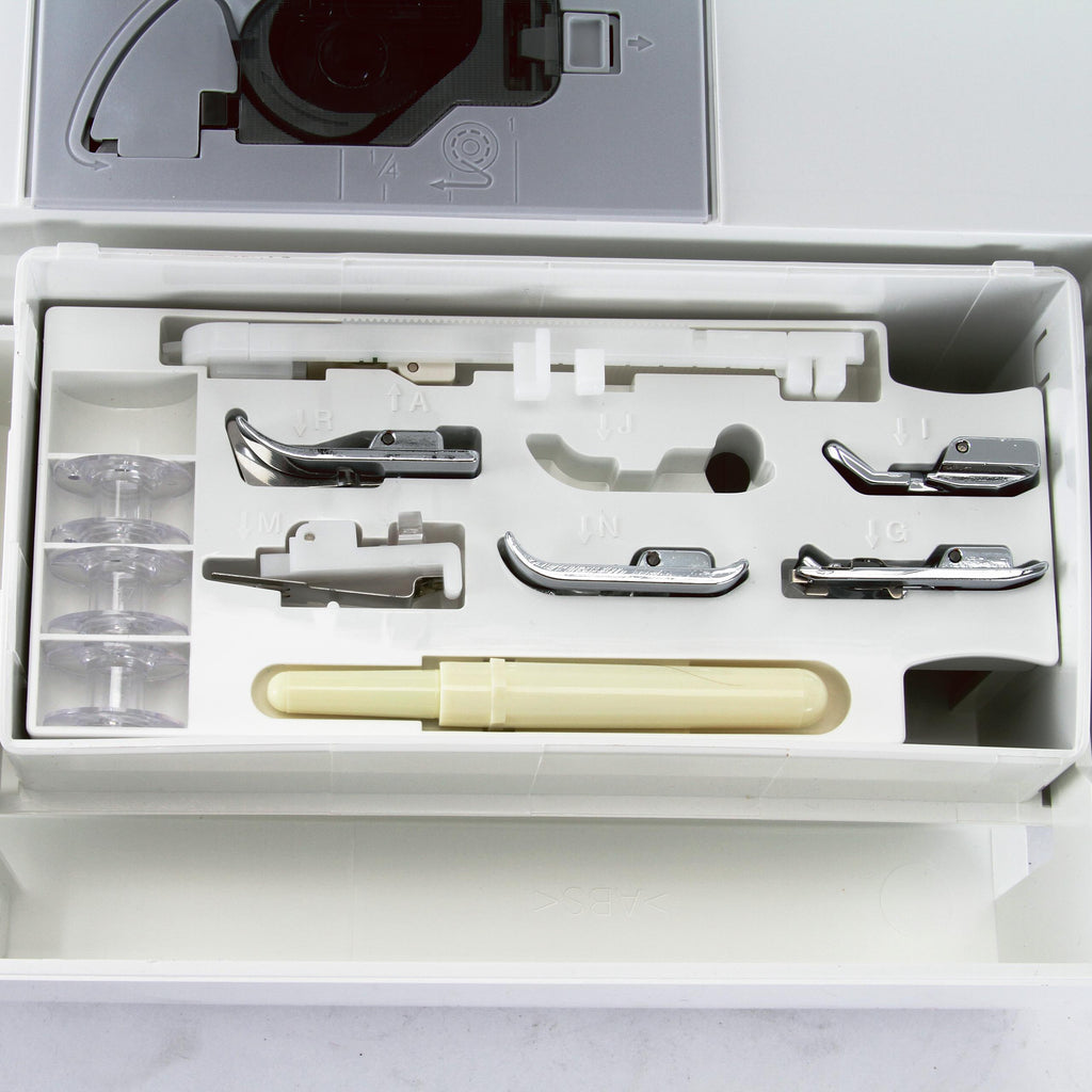 Brother PC420-PRW Project Runway Package w/ Sewing Box