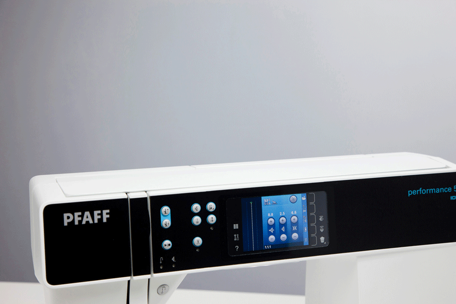 PFAFF Performance 5.0 Sewing Machine