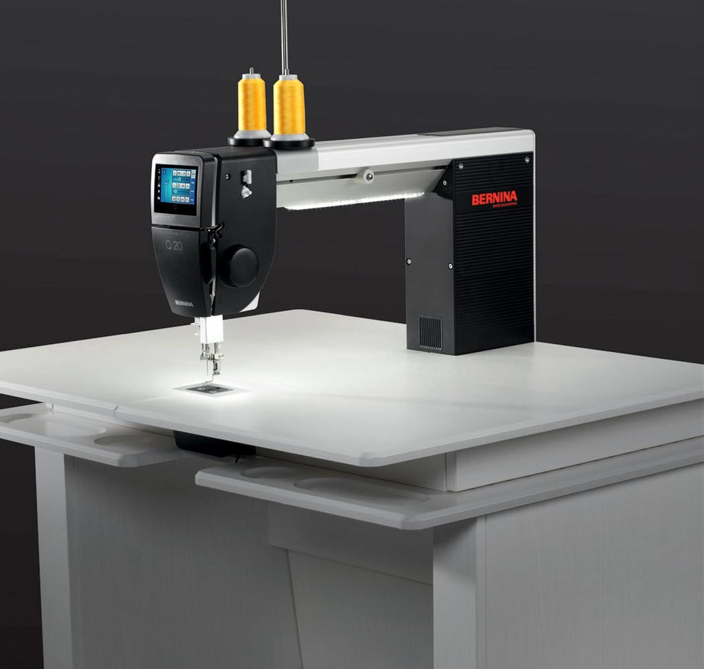 BERNINA Q 20 Longarm Quilting Machine with Table - Sewingmachinesplus.com