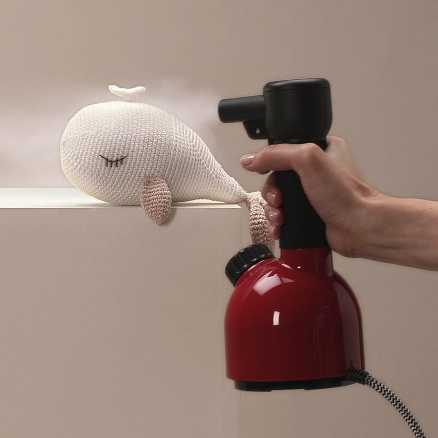 Laurastar IGGI Handheld Steamer - Red