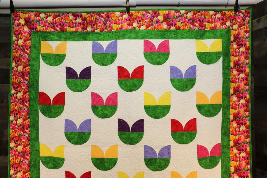 Ready to Sew Tulip Pre - cut Quilt Kit - Sewingmachinesplus.com