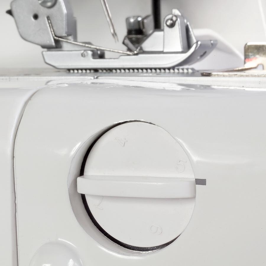 Reliable Dreamstitcher 600SO Portable 2/3/4 Thread Overlock Machine