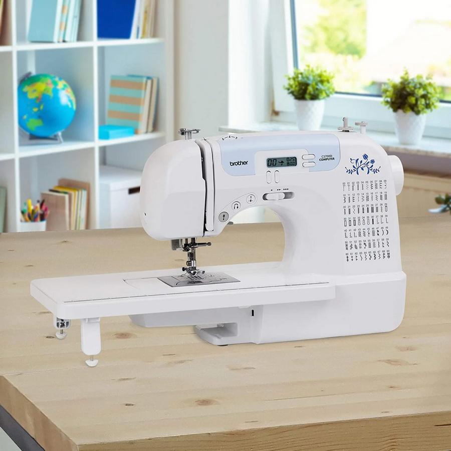 Brother CS - 7000i 70 Stitch Computerized Free Arm Sewing Machine - Sewingmachinesplus.com