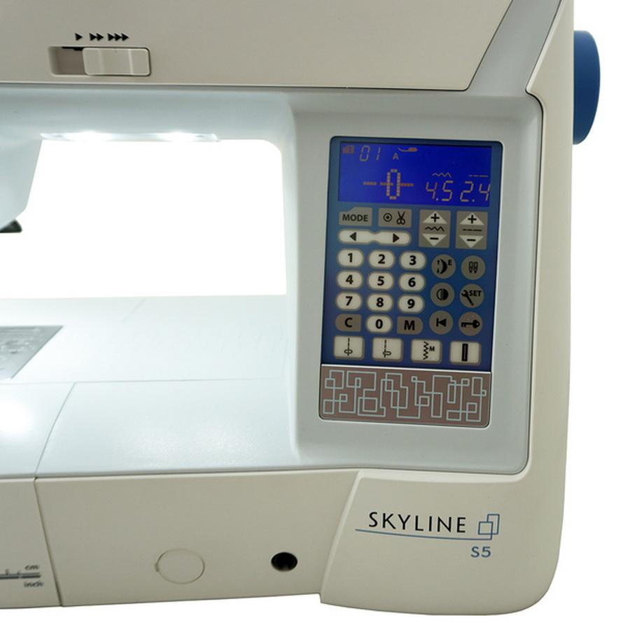 Janome Skyline S5 Sewing Machine