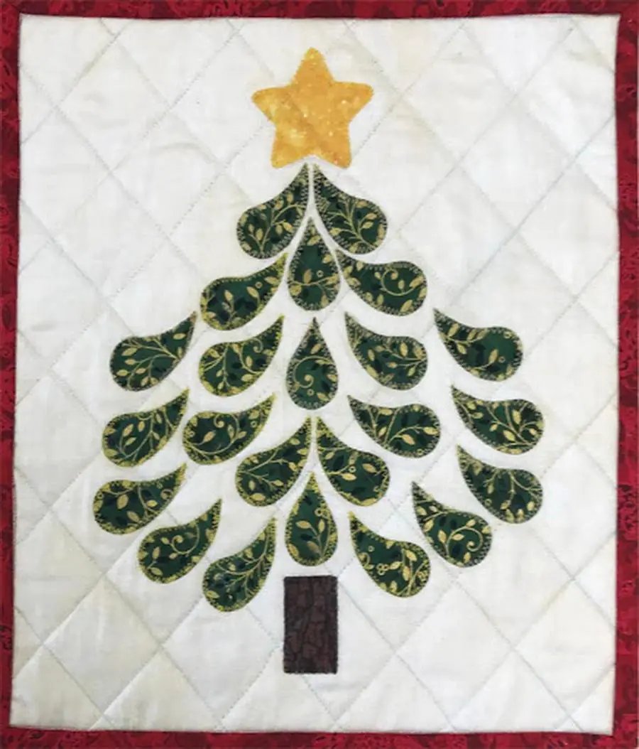 Quilter's Paradise Christmas Tree Wall Hanging Fabric Kit - Sewingmachinesplus.com