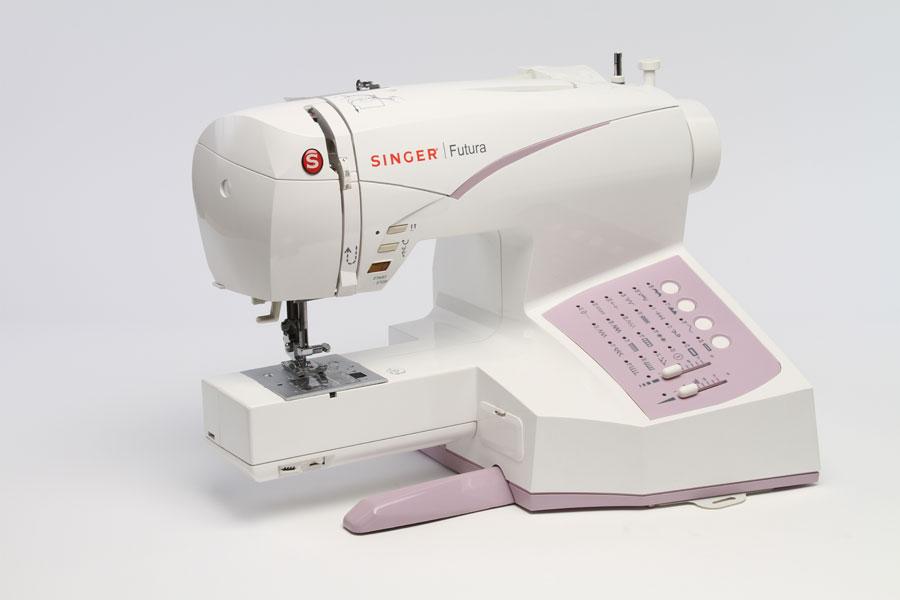 Singer SES1000 FS Sewing and Embroidery Machine w/ Software Package