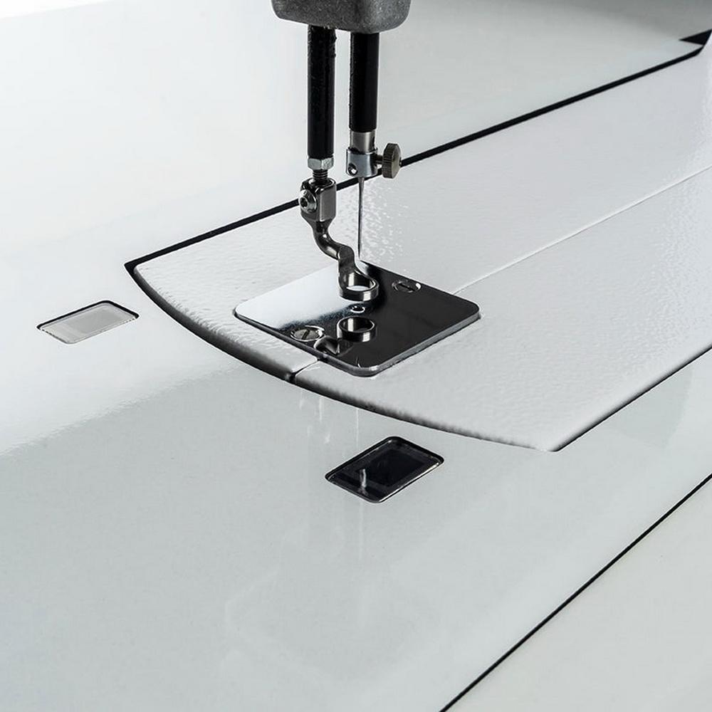 PowerQuilter 1600 Sitdown Long Arm Quilting Machine with Quilt Vision table (Refurbished) - Sewingmachinesplus.com