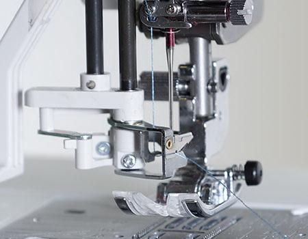 Janome Skyline S7 Sewing Machine
