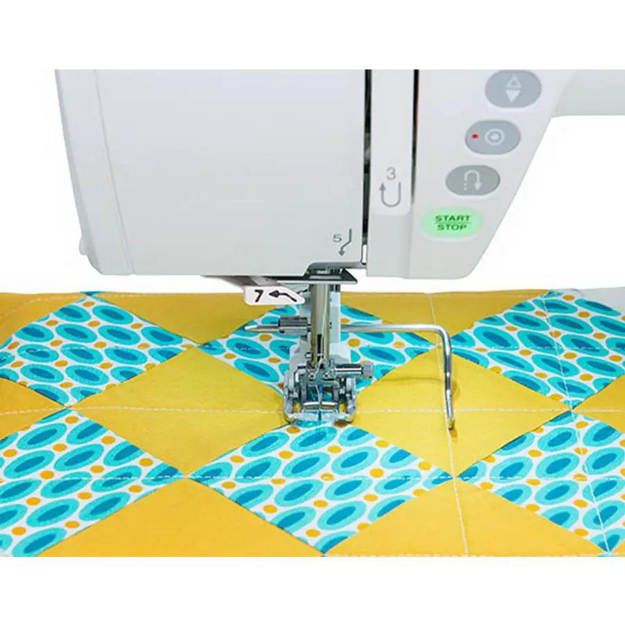 Janome Horizon Memory Craft 9450QCP Sewing and Quilting Machine - Sewingmachinesplus.com