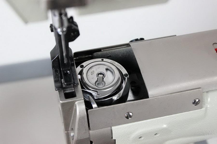 Techsew 2750 Cylinder Large Bobbin Compound Feed Industrial Sewing Machine with Assembled Table and Motor - Sewingmachinesplus.com