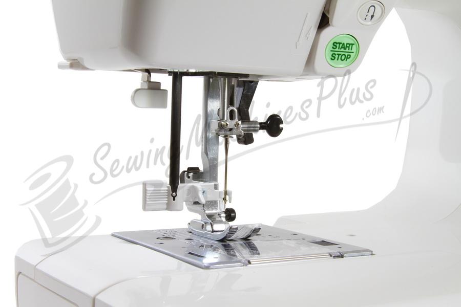 Janome New Home 720 Sewing Machine w/ FREE BONUS