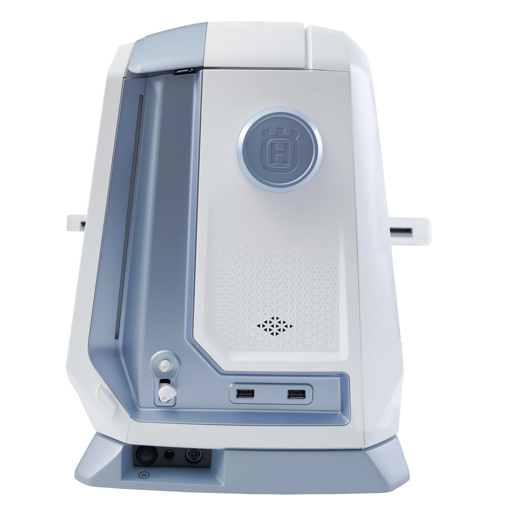 HUSQVARNA VIKING DESIGNER EPIC 3 Sewing & Embroidery Machine Nordic Frost - Sewingmachinesplus.com