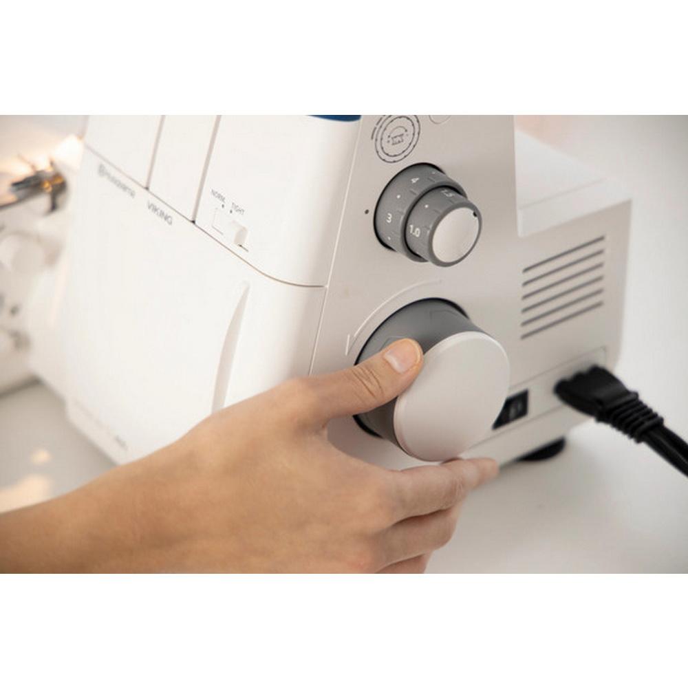 Husqvarna Viking Amber Air S400 Overlocker - Sewingmachinesplus.com