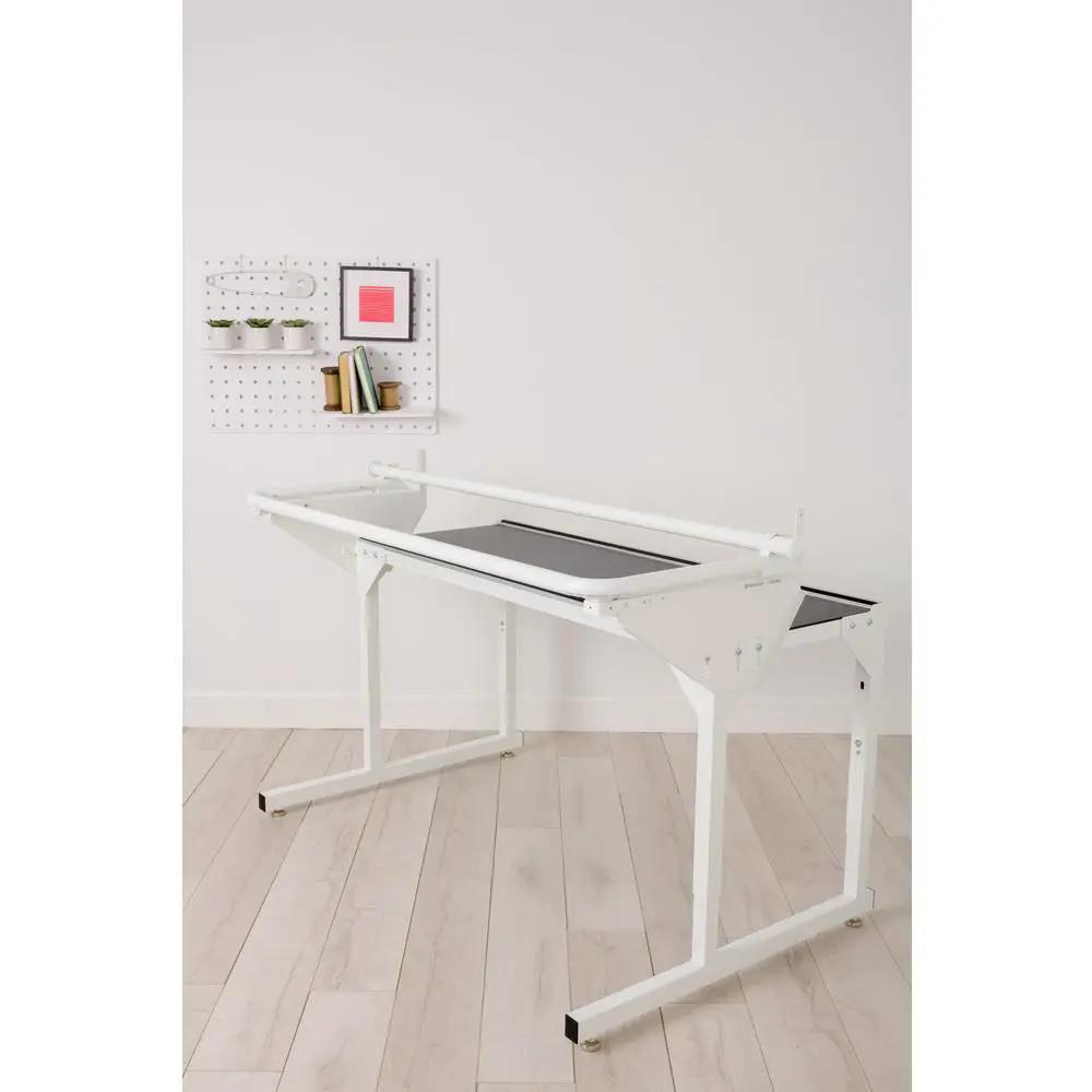 Viking Platinum Q165 Longarm Quilting Machine with Frame - Sewingmachinesplus.com