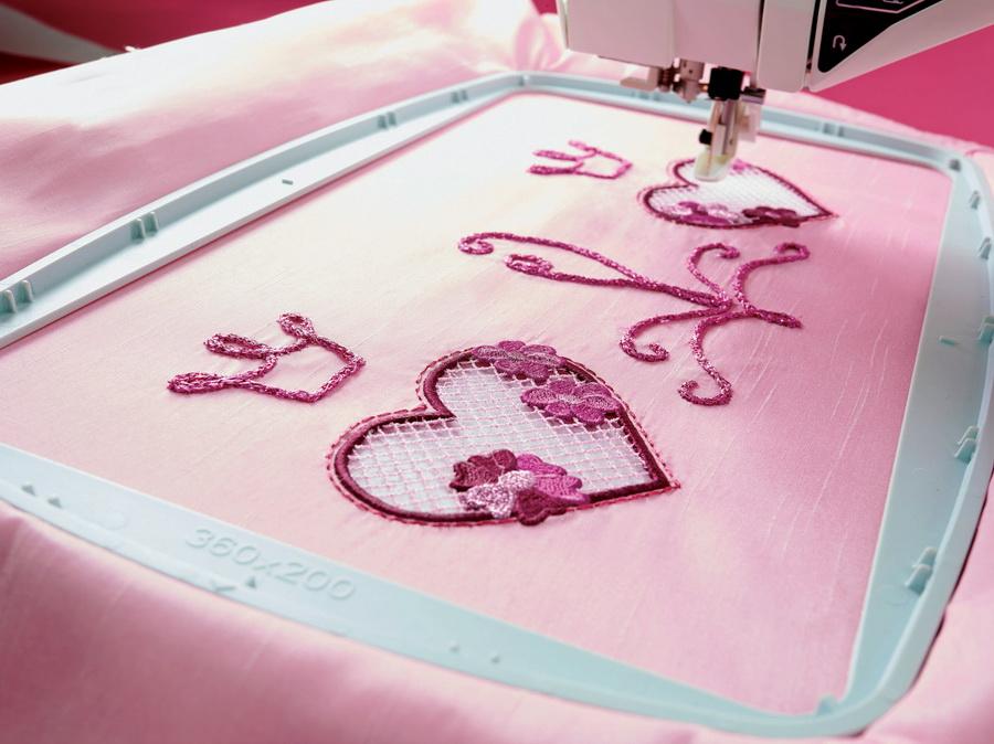 Husqvarna Viking Designer Ruby Royale Sewing and Embroidery Machine